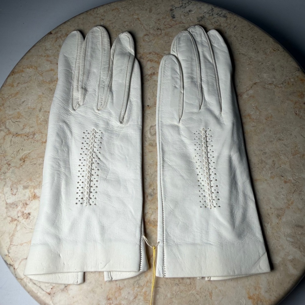 Zabalgo Madrid Leather Gloves Size 7 White Perforated Spanish Vintage Gauntlet